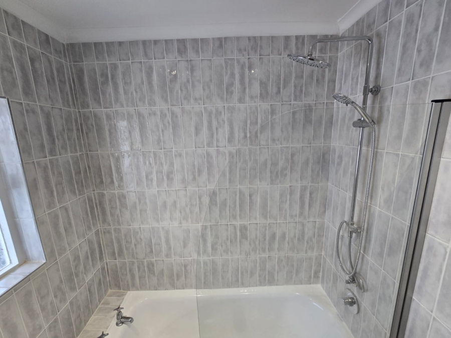 To Let 2 Bedroom Property for Rent in Sea Point Western Cape